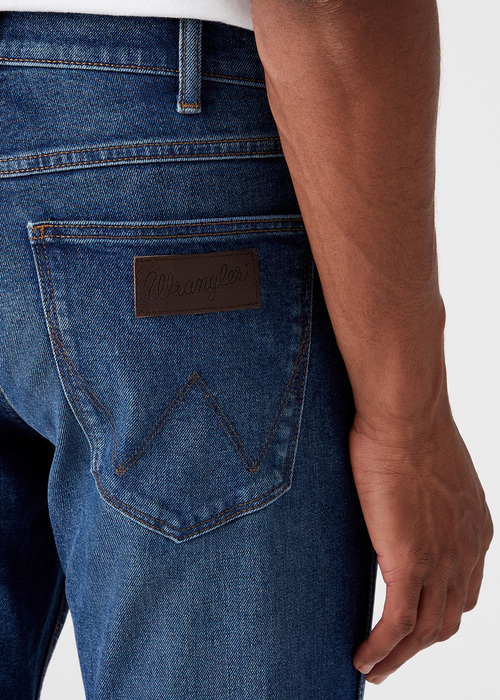 Meskie Spodnie Dzinsowe Wrangler Greensboro Blue Arcade - W15QYL31Q