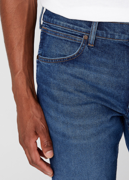 Meskie Spodnie Dzinsowe Wrangler Greensboro Blue Arcade - W15QYL31Q