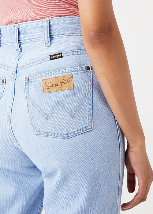 Damskie Spodnie Dzinsowe Wrangler Mom Jeans Ice Baby - W246PI41V