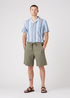 Meskie Szorty Materialowe Wrangler Bermuda Dusty Olive - W11DD965M