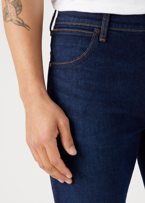 Meskie Spodnie Dzinsowe Wrangler Larston Landed - W18S84411