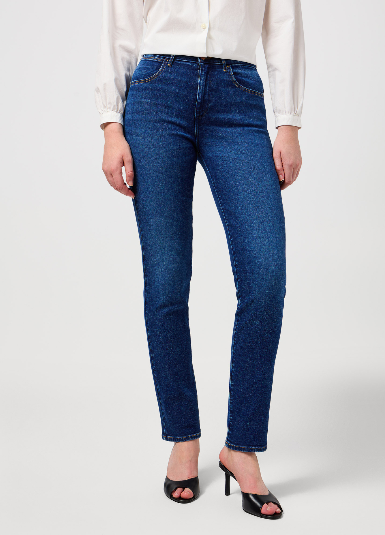 Damskie Spodnie Dzinsowe Wrangler Straight Famous - 112350329