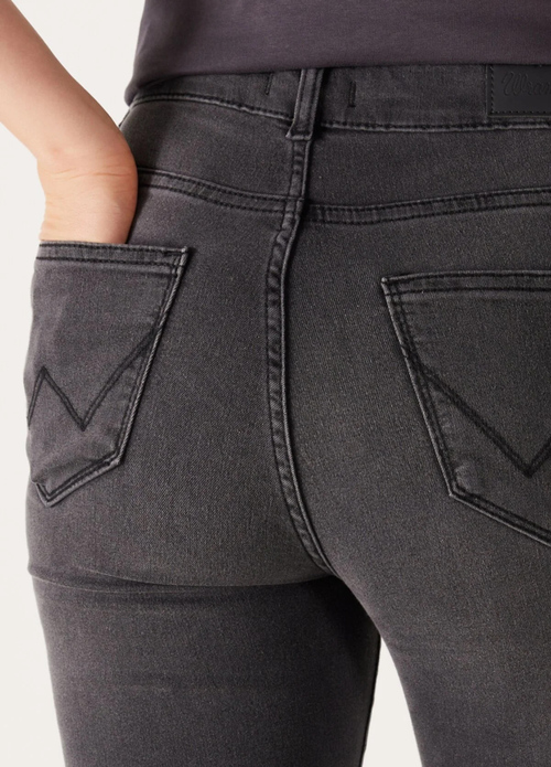 Damskie Spodnie Dzinsowe Wrangler Slim Zuri - W26LKBT15