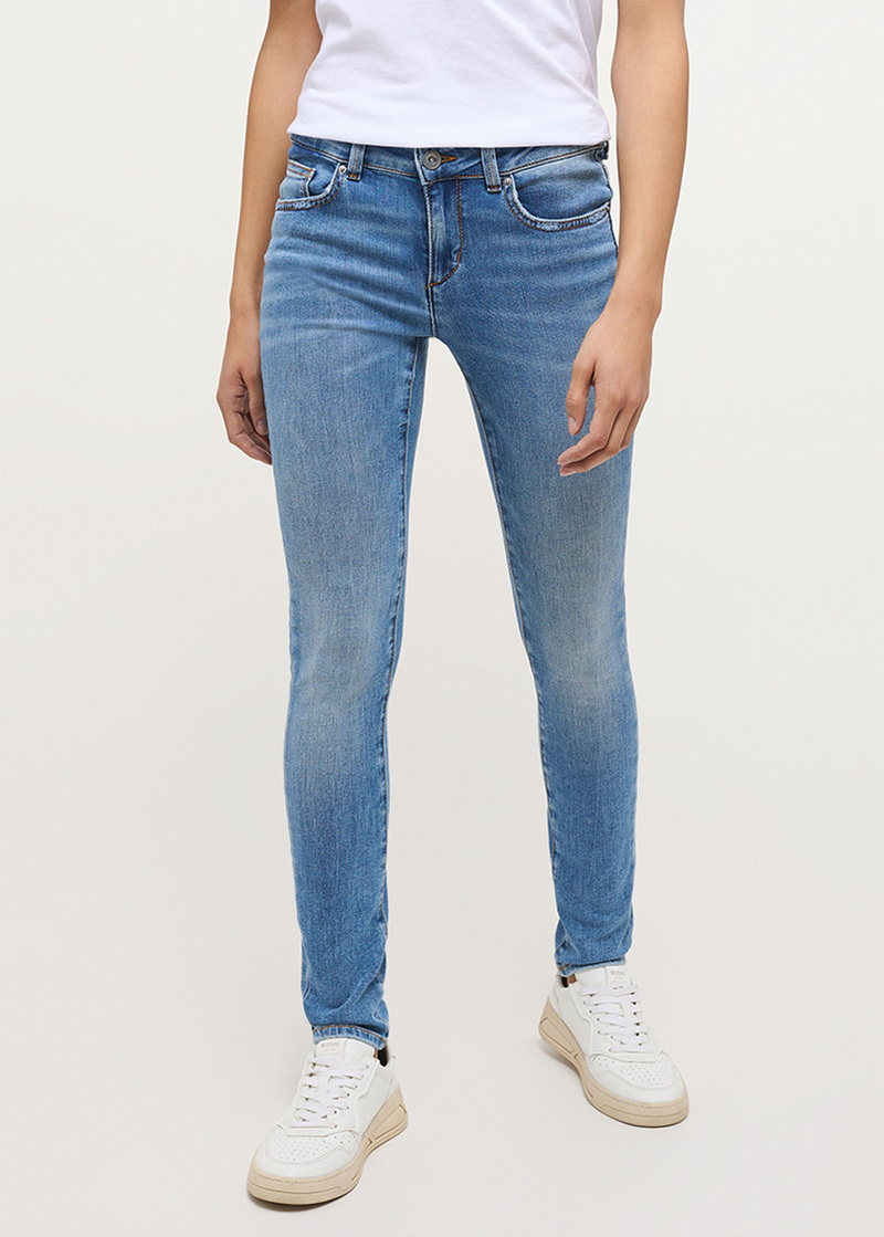 Damskie Spodnie Dzinsowe Mustang Jeans Quincy Skinny Denim Blue - 1013600-5000-402