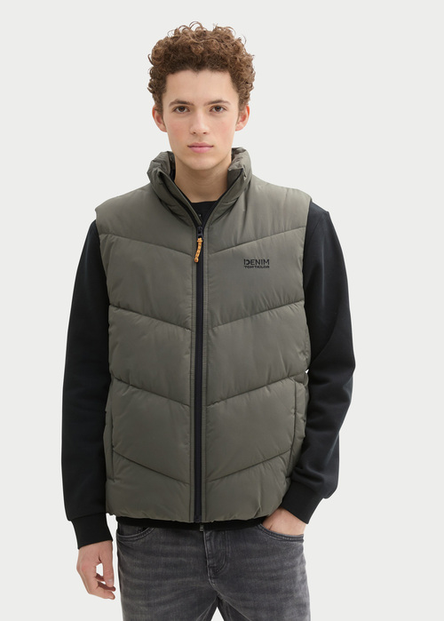 Tom Tailor Puffer Vest With A Logo - Urban Olive Green 1042106-23802