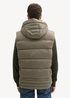Tom Tailor Puffer Gilet With A Removable Hood Jungle Soil Green - 1041322-11848 Tom Tailor Puffer Gilet With A Removable Hood Jungle Soil Green - 1041322-11848
