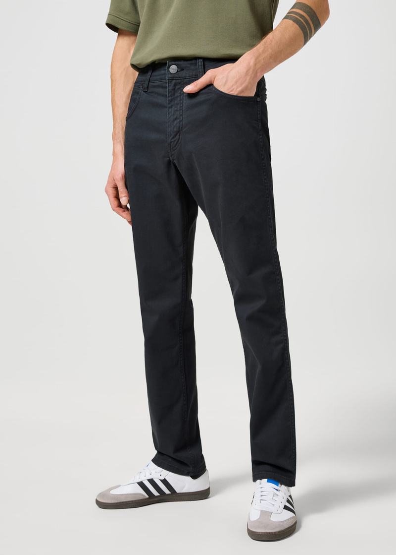 Meskie Spodnie Dzinsowe Wrangler Greensboro Non Denim Black - 112355031