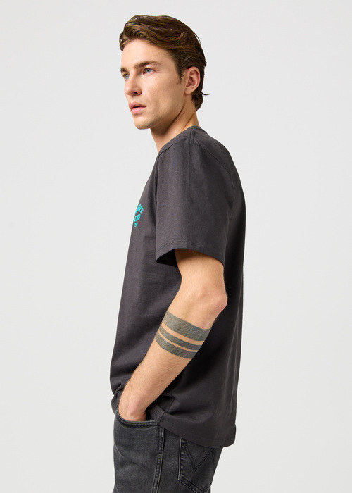 Meski T Shirt Wrangler Small Logo Tee Faded Black - 112362800