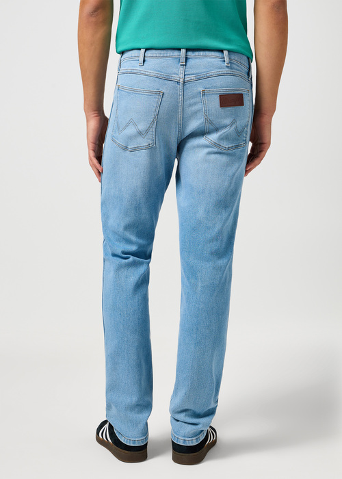 Meskie Spodnie Dzinsowe Wrangler Larston Sunrise - 112362342