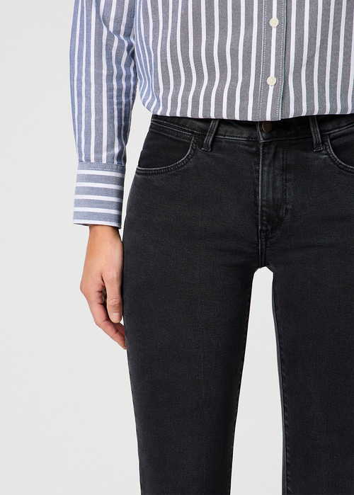 Damskie Spodnie Dzinsowe Wrangler Bootcut Sultry Blackout - 112364507