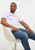 Mustang Alex C Logo Tee General White - 1013221-2045 Mustang Alex C Logo Tee General White - 1013221-2045