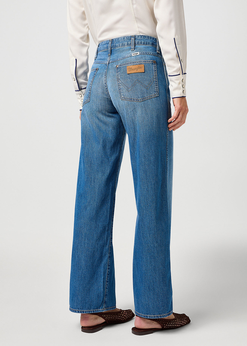 Damskie Spodnie Dzinsowe Wrangler World Wide Light Hand - 112362657