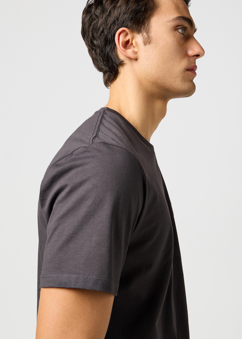 Mski T Shirt Wrangler Small Logo Tee Faded Black - 112362810