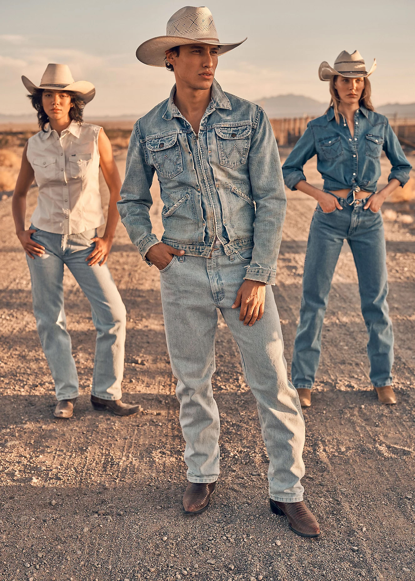 Damskie Spodnie Dinsowe Wrangler 13mwz Cowboy Cut Bleach - 112358498