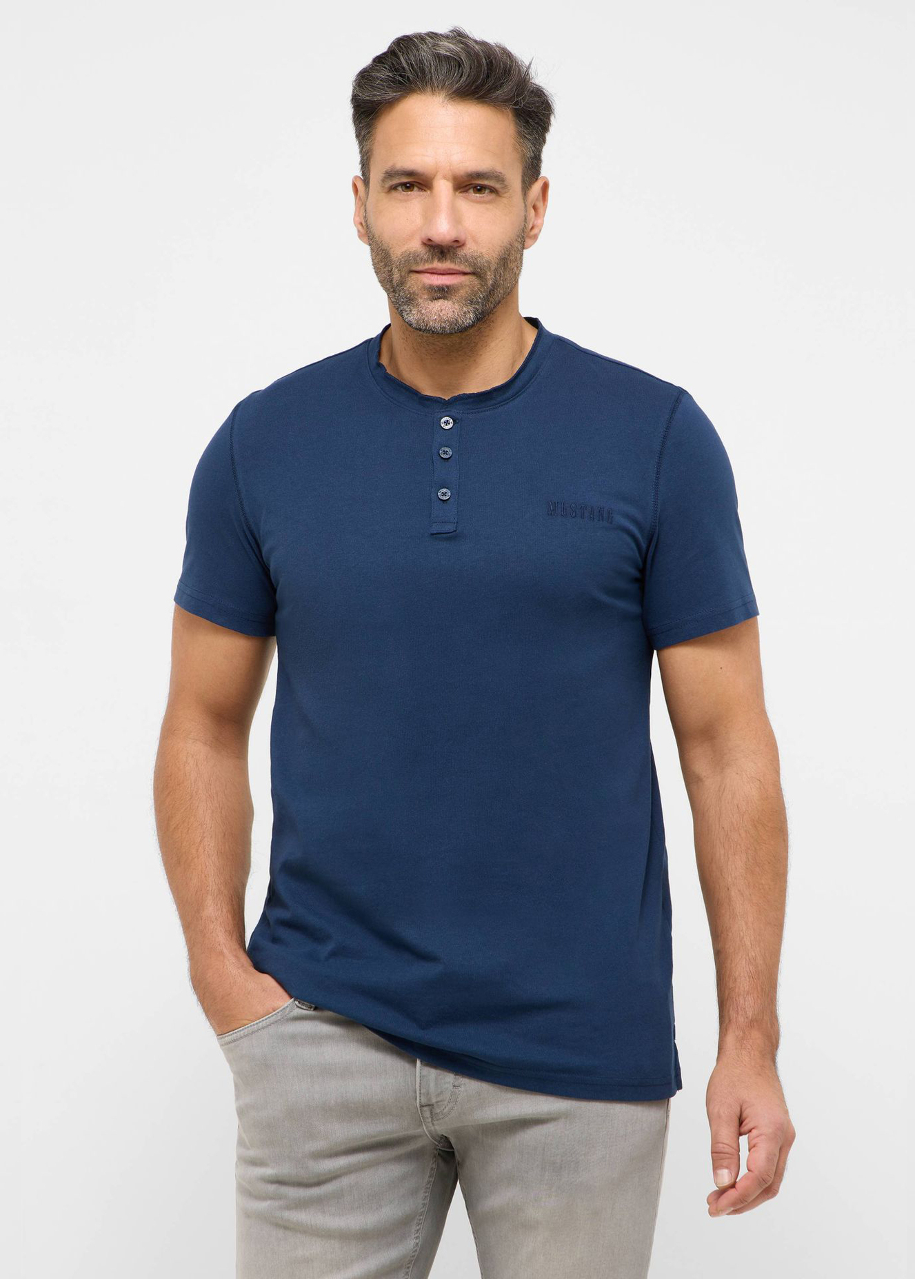 Mustang Austin Dress Blues - 1016498-5334 Mustang Austin Dress Blues - 1016498-5334