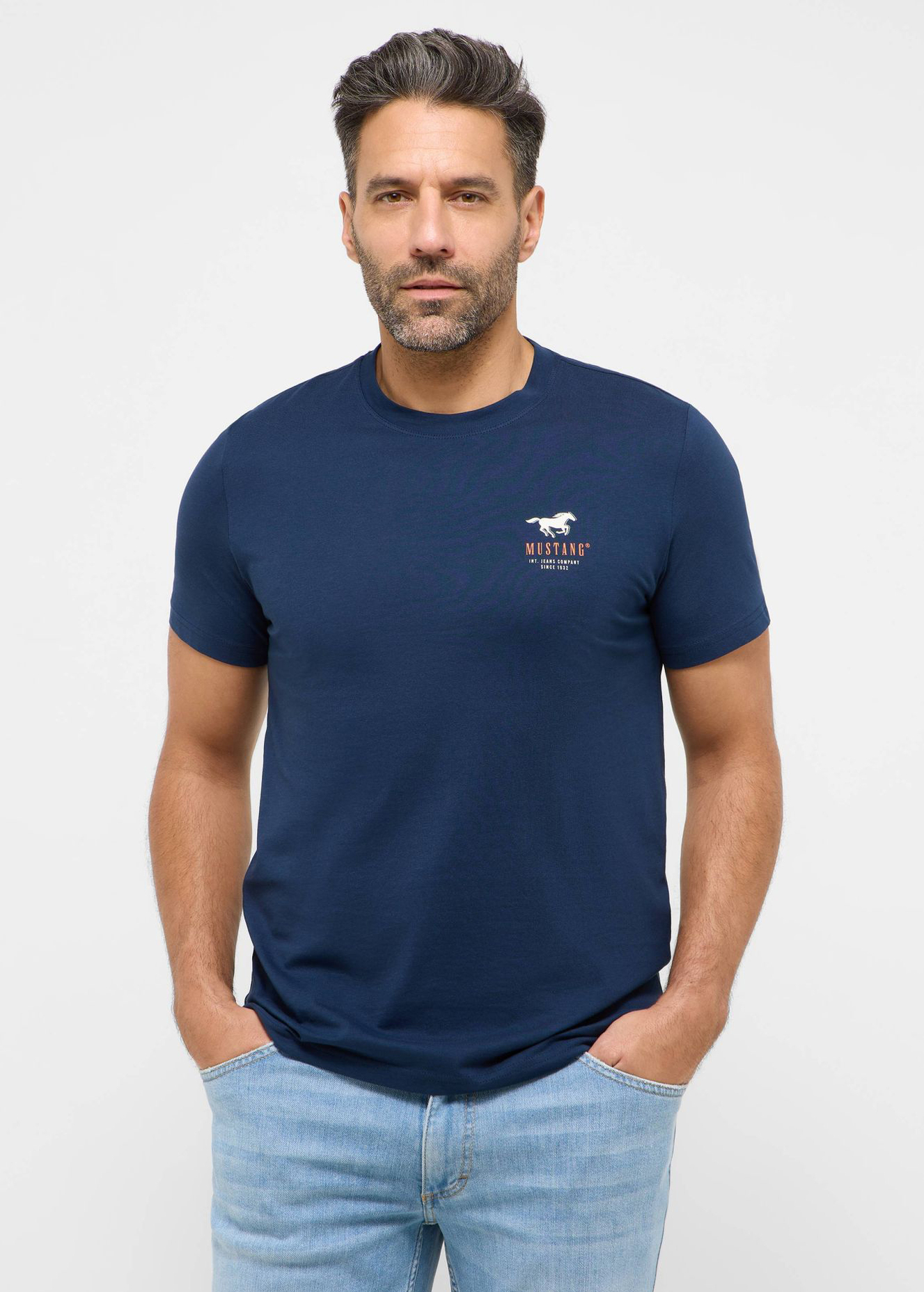 Mustang Austin Dress Blues - 1016494-5334 Mustang Austin Dress Blues - 1016494-5334
