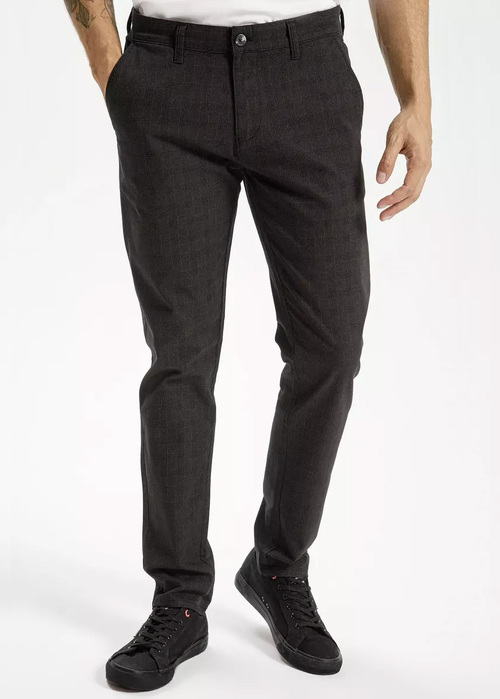 Chinosy Cross Jeans w szarym kolorze E 120-016