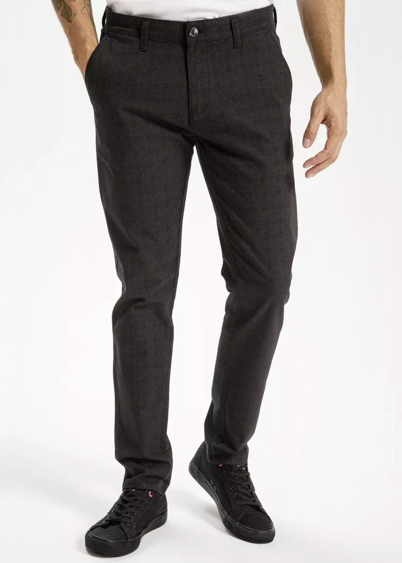 Meskie Spodnie Materialowe Chinosy Cross Jeans W Szarym Kolorze - E-120-016