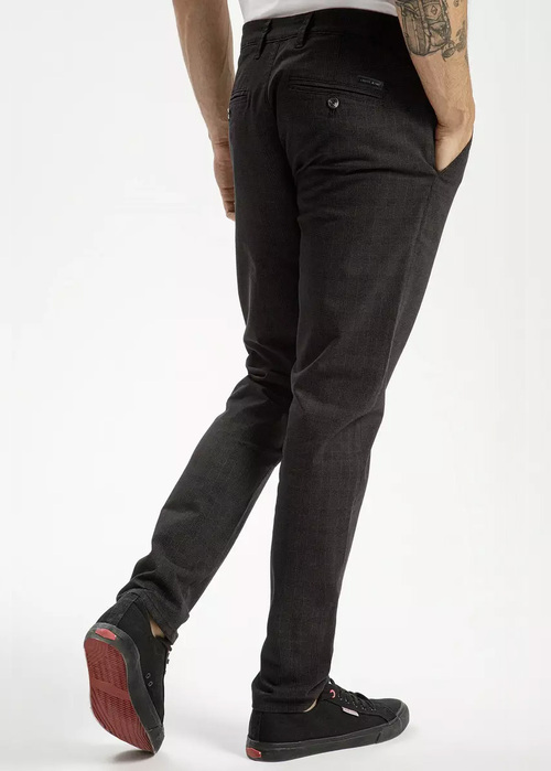 Meskie Spodnie Materialowe Chinosy Cross Jeans W Szarym Kolorze - E-120-016