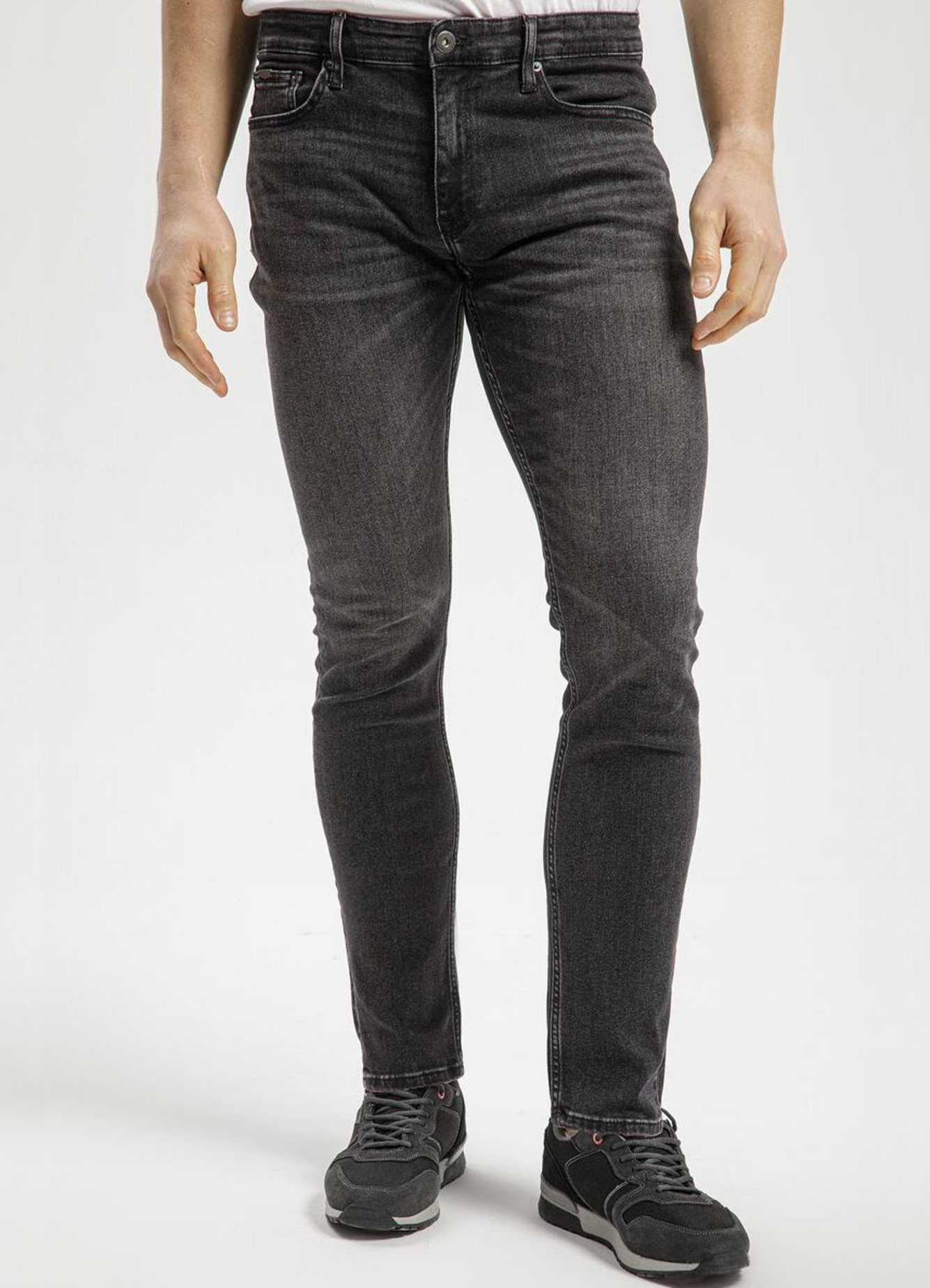 Meskie Spodnie Dzinsowe Czarne Dinsy Slim Cross Jeans Blake - E-185-174