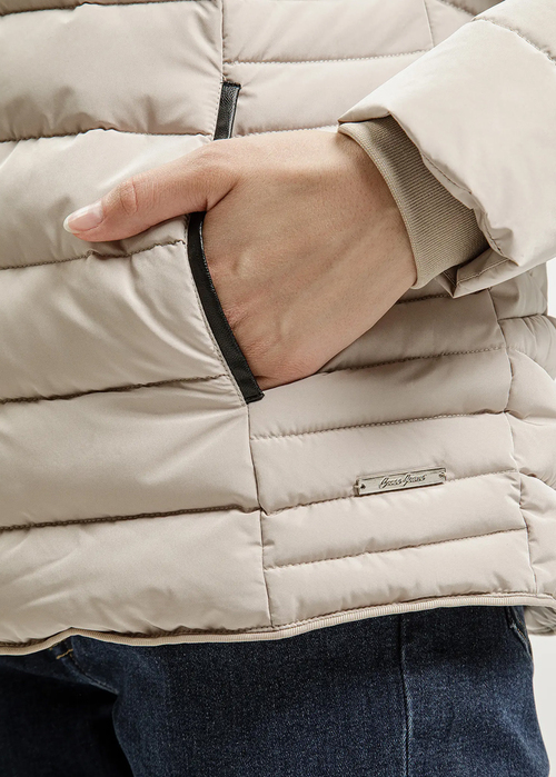 Damska Kurtka Przejsciowa Pikowana Kurtka Ecru Cross Jeans - 81286-009