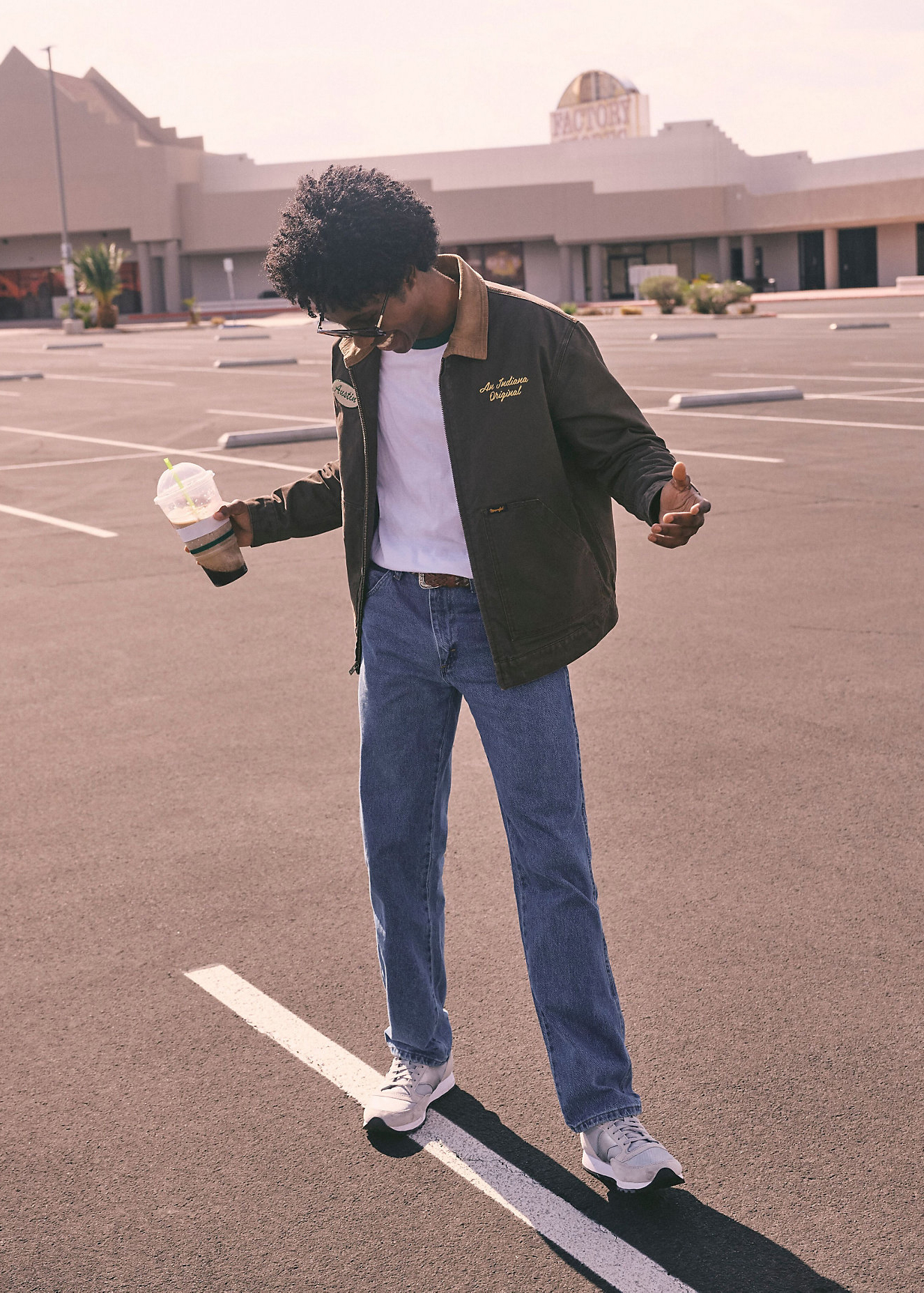 Mskie Spodnie Dinsowe Wrangler X Stranger Things 13mwz Wrangler Blue - 112378542