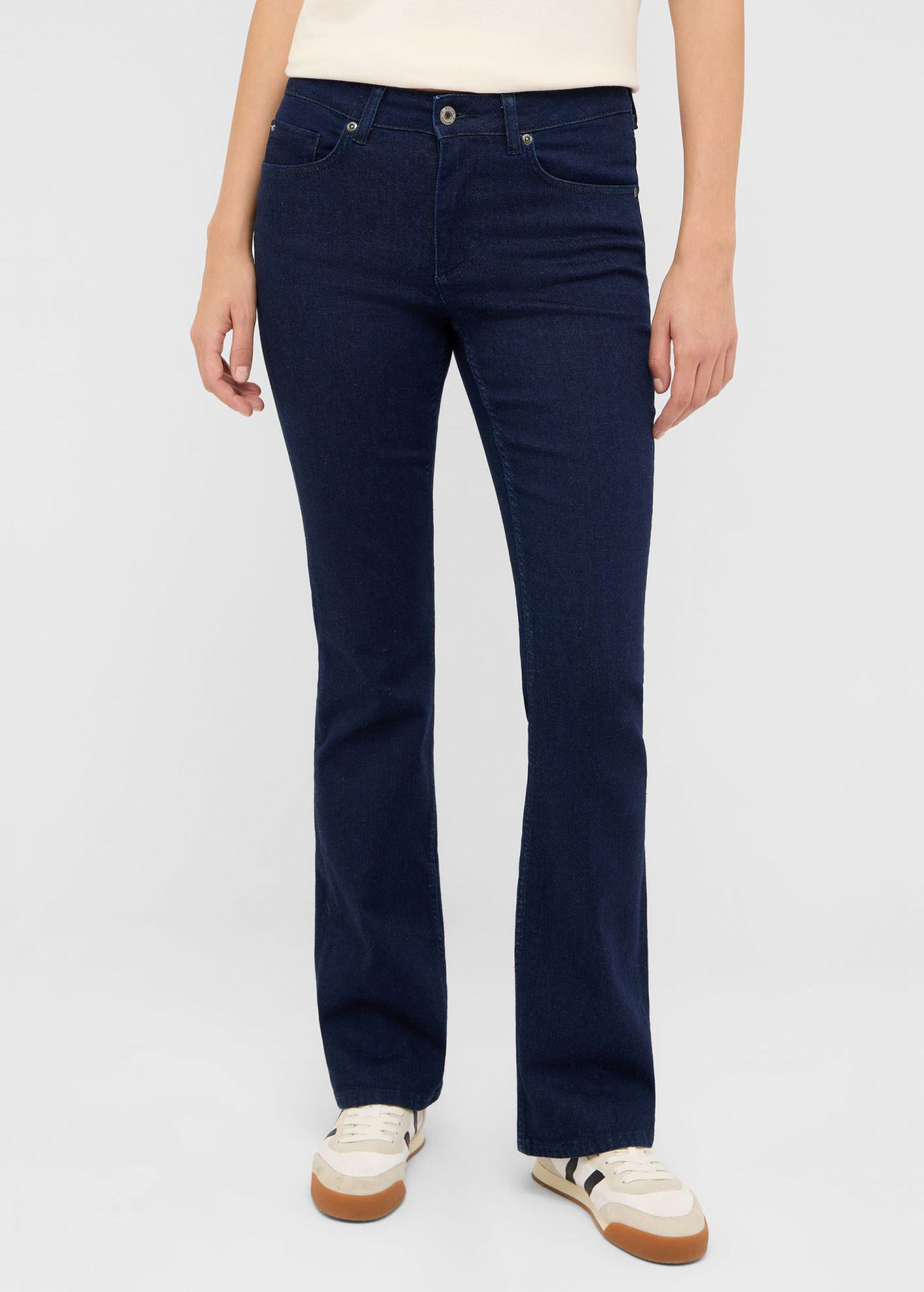 Damskie Spodnie Dzinsowe Mustang Shelby Slim Boot Denim Blue - 1017166-5000-841