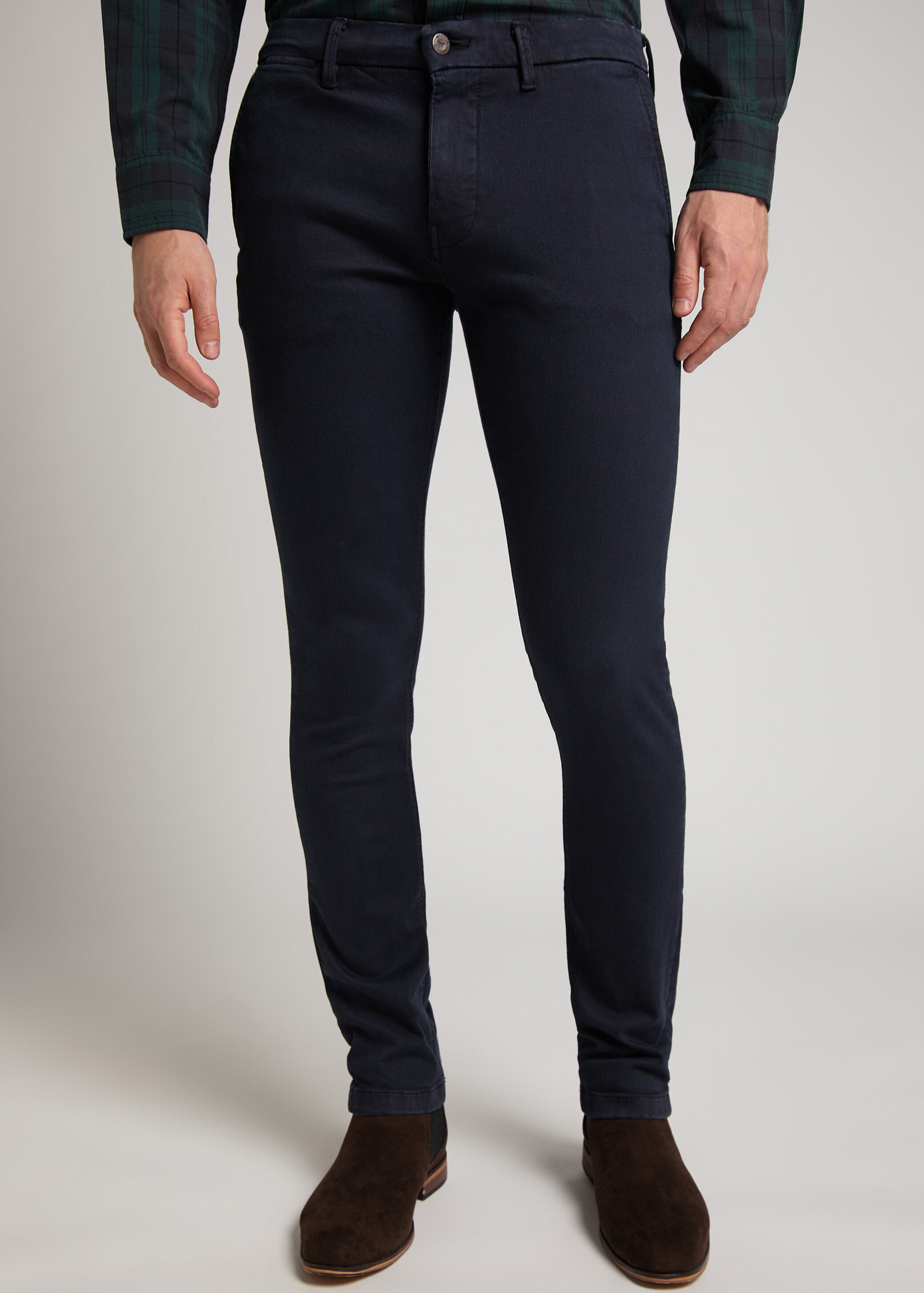 Meskie Spodnie Materialowe Mustang Beflex Chino Dark Sapphire - 1011985-4136