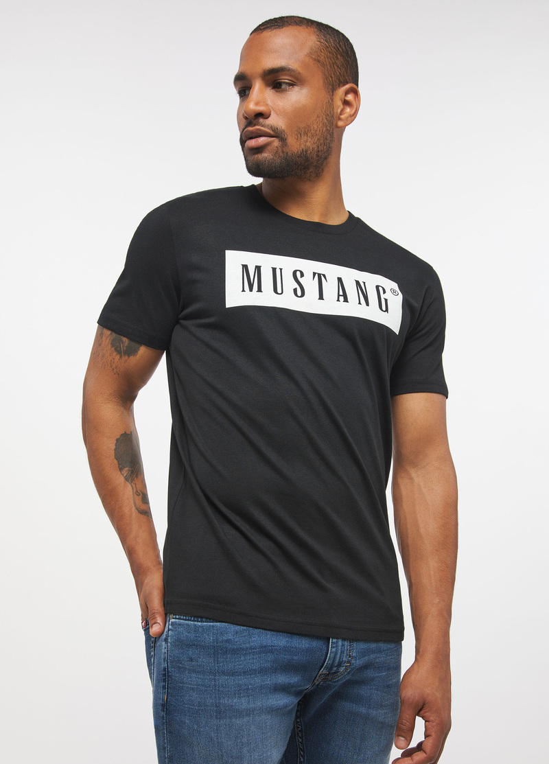 Meski T Shirt Mustang Alex C Logo Tee Black - 1013223-4142