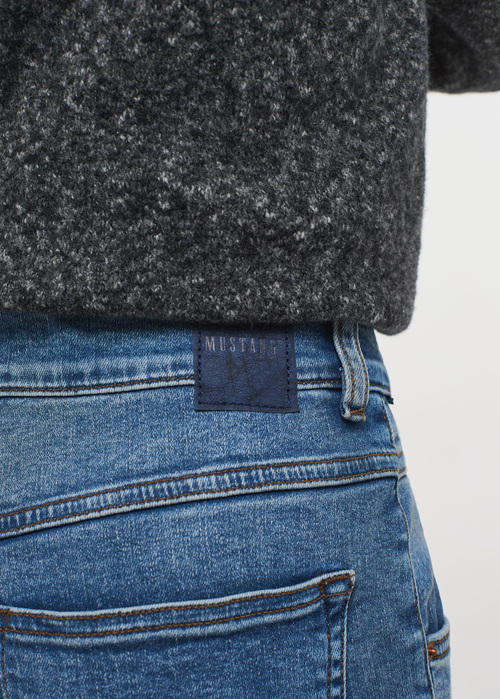 Damskie Spodnie Dzinsowe Mustang Rebecca 2b Denim Blue 402 - 1013348-5000-402