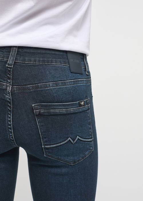 Damskie Spodnie Dinsowe Mustang Jeans Shelby Slim Denim Blue - 1013582-5000-882