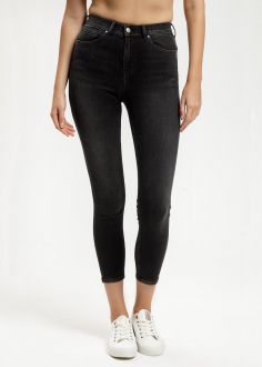 Damskie Spodnie Cross Jeans® Page Super Skinny Fit - Anthracite(032) (P-429-149)